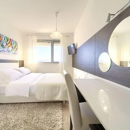 Miracle 1 Comfortable Krk Town