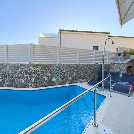 Villa Miracle 1 Comfortable Krk Town