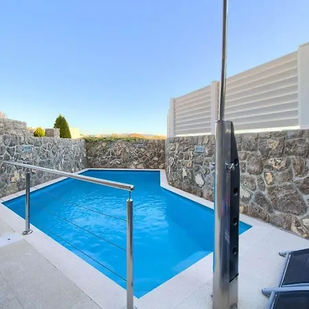 Miracle 1 Comfortable Villa *