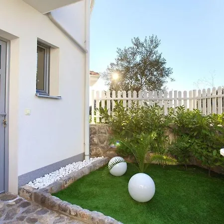 Miracle 1 Comfortable