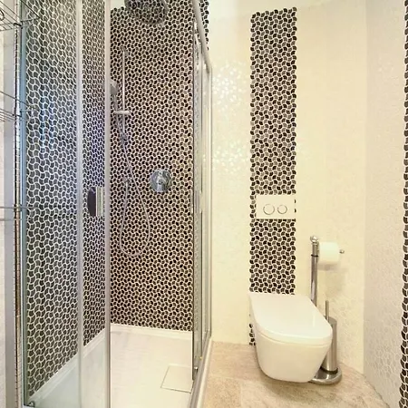 Miracle 1 Comfortable Villa *